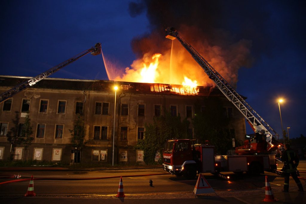 GROSSFEUER-F04