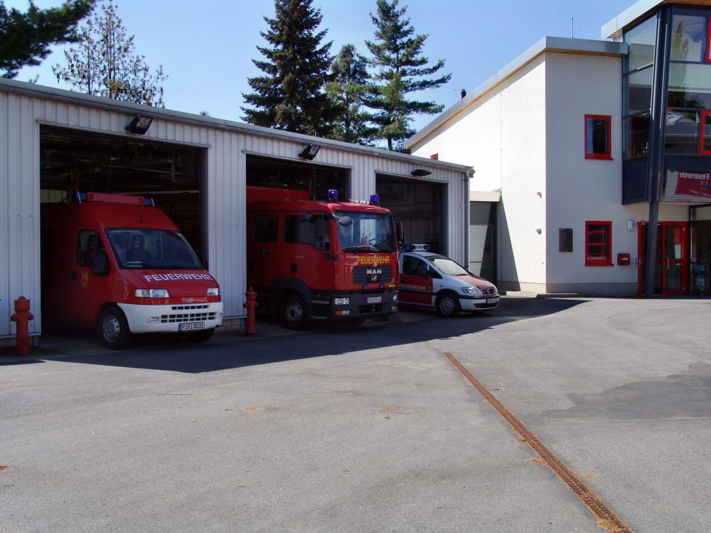 halle li2.JPG